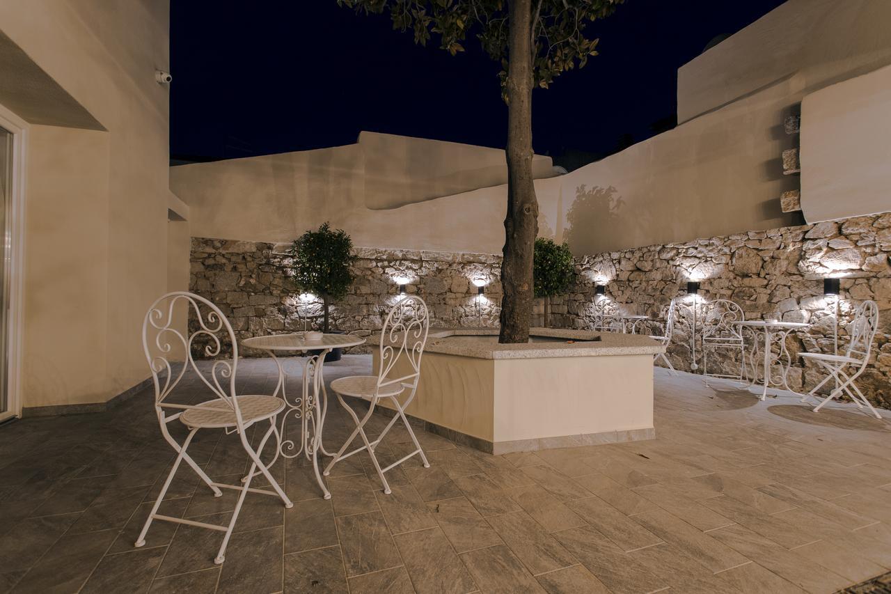 Les Suites Magnolia Ольбия Экстерьер фото