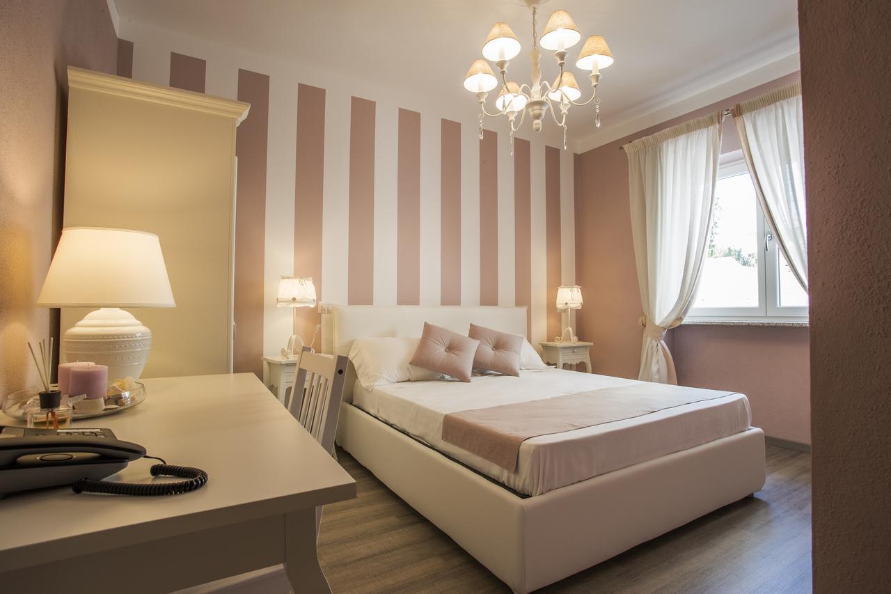 Les Suites Magnolia Ольбия Экстерьер фото